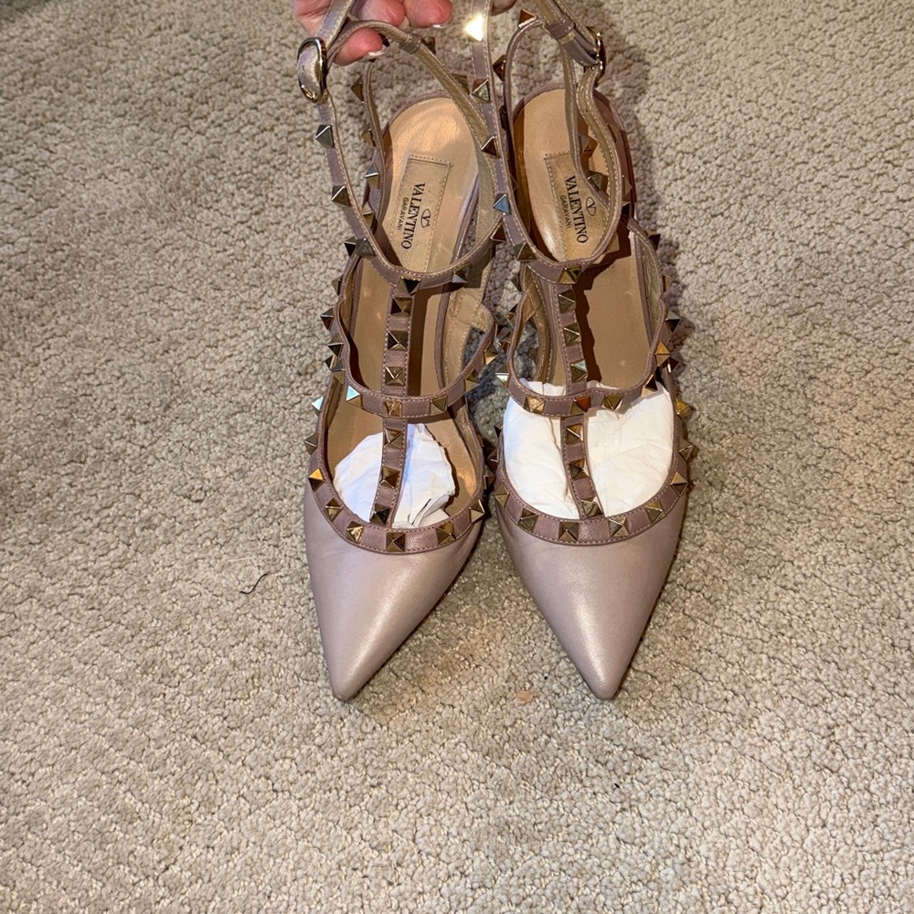 Valentino Rockstud Pointed Slingback in Taupe